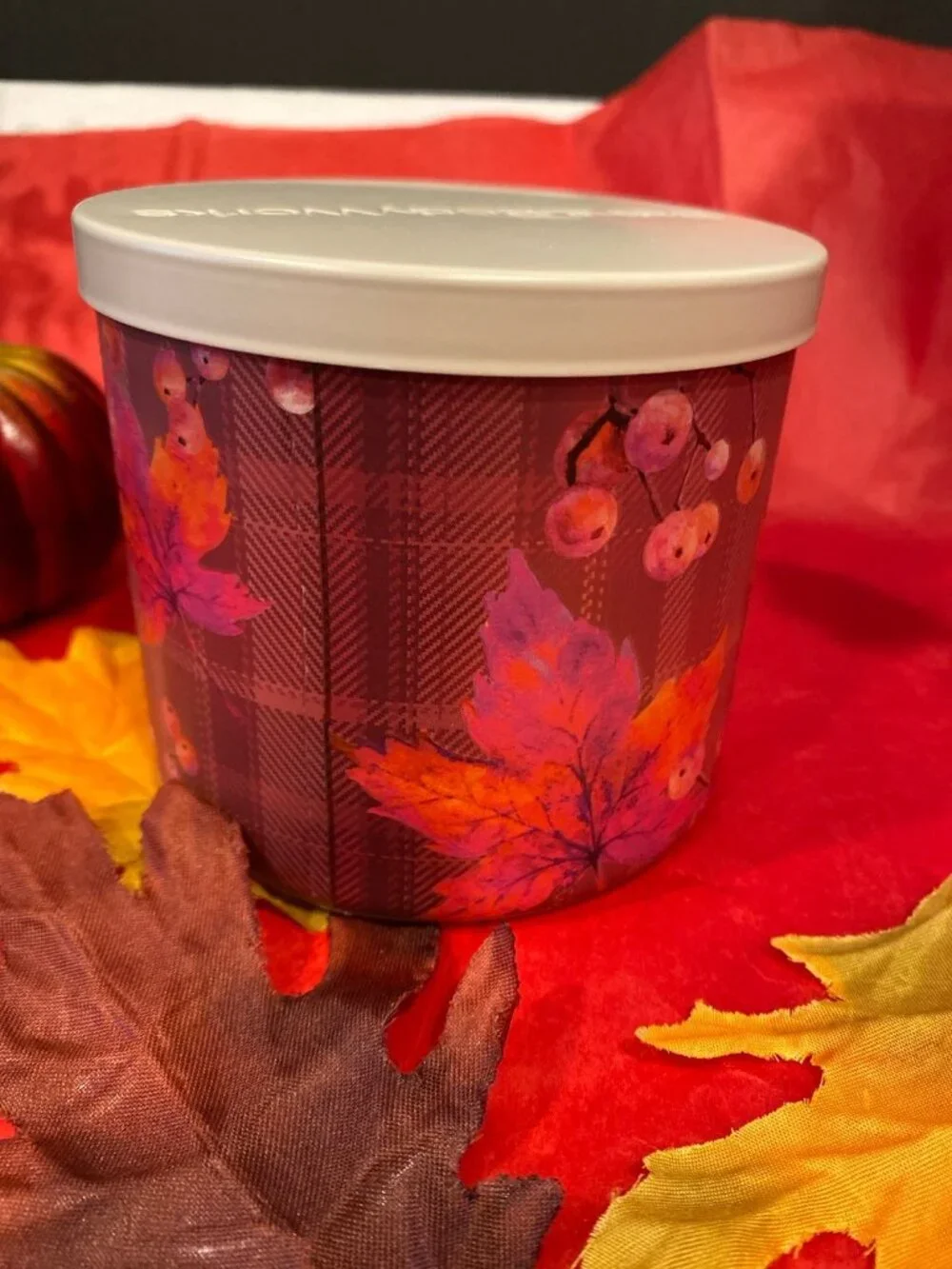 Bath & Body Works “Apple Crisp” New 3 Wick Candle